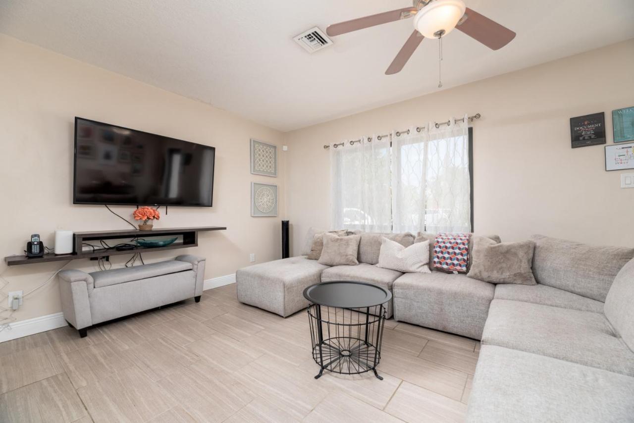 Home At Poinsettia Heights Fort Lauderdale Exterior photo